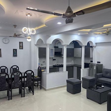 J K Apartment Αλλαχαμπάντ Εξωτερικό φωτογραφία