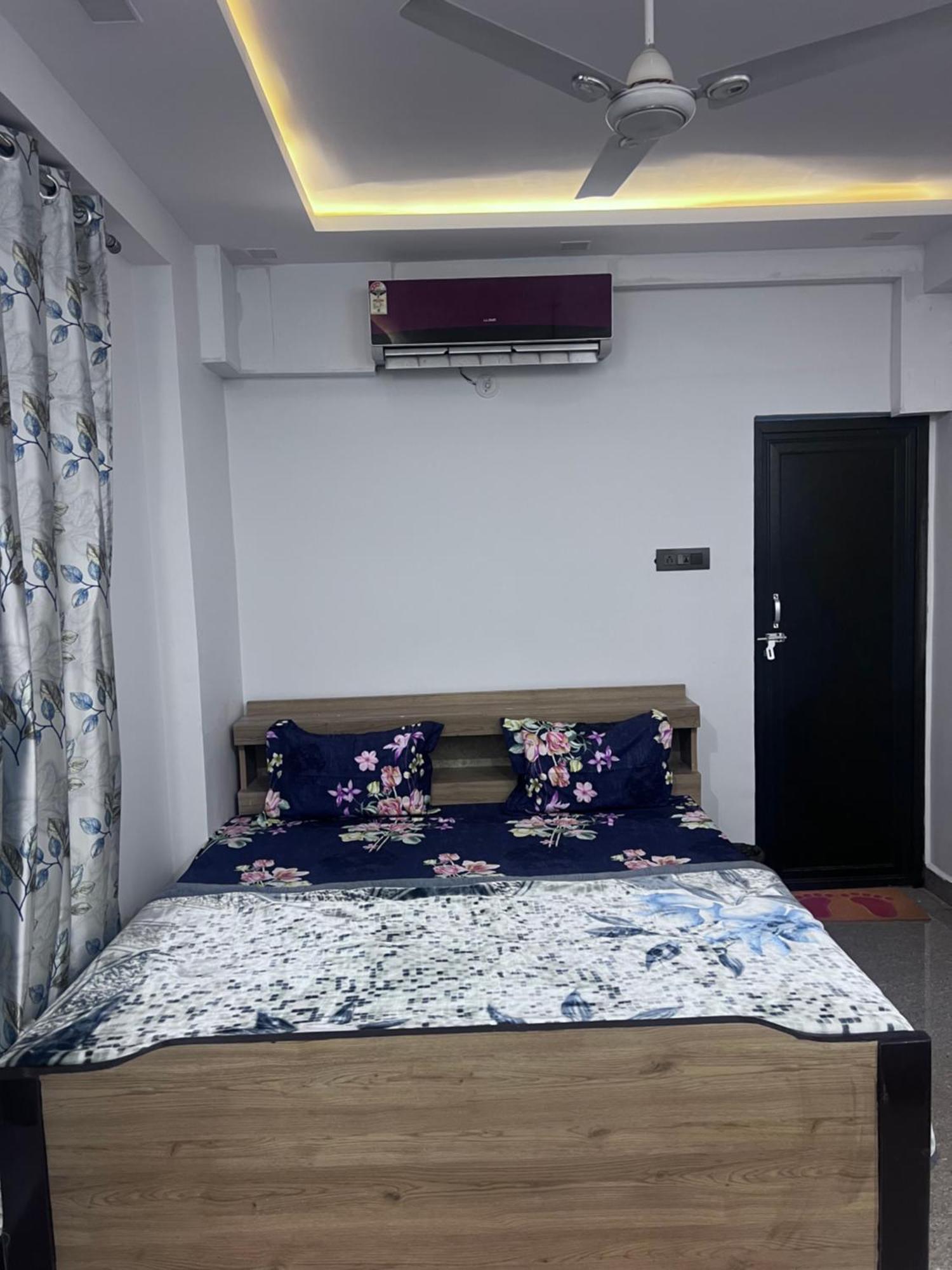 J K Apartment Αλλαχαμπάντ Εξωτερικό φωτογραφία
