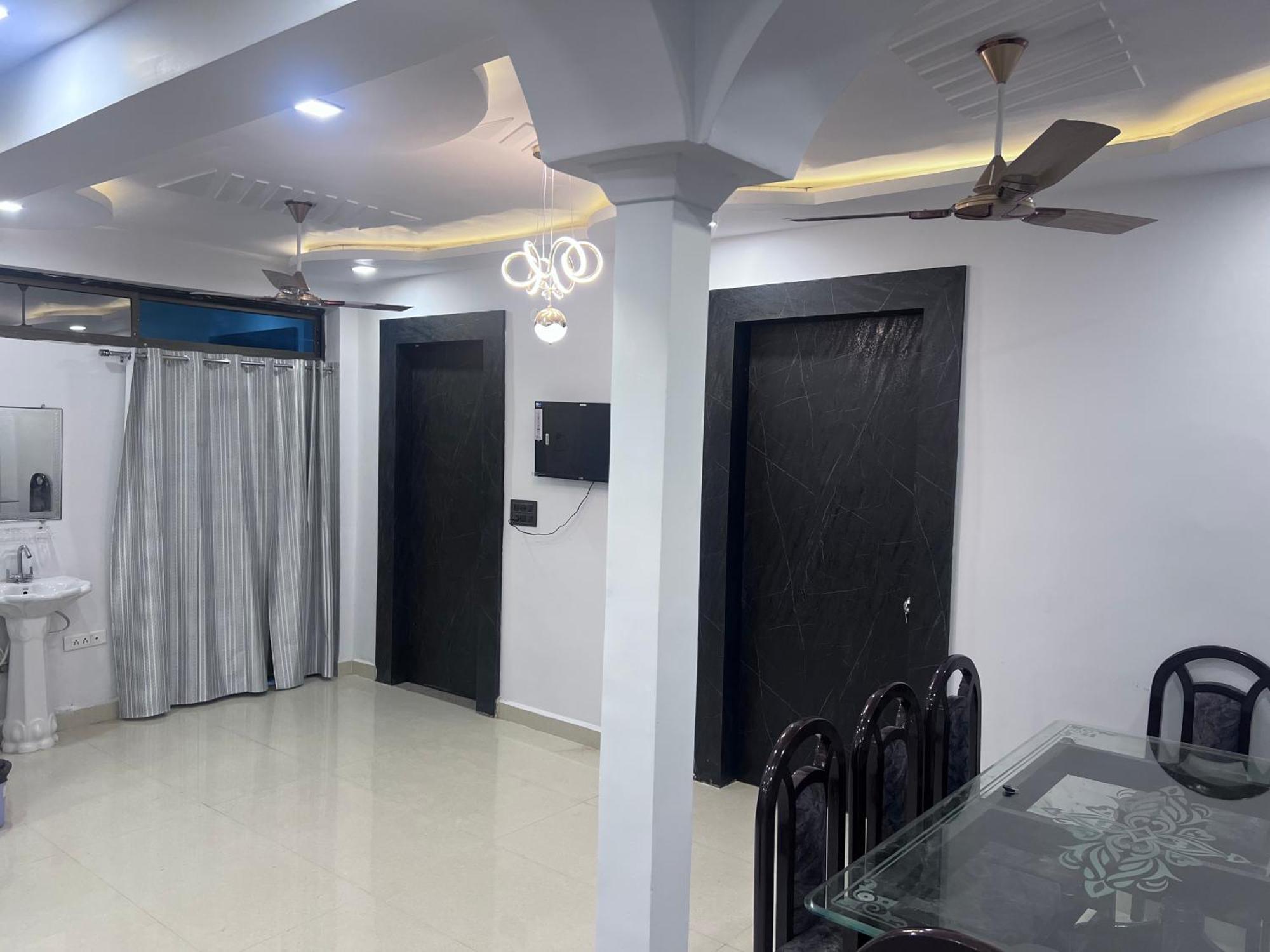 J K Apartment Αλλαχαμπάντ Εξωτερικό φωτογραφία
